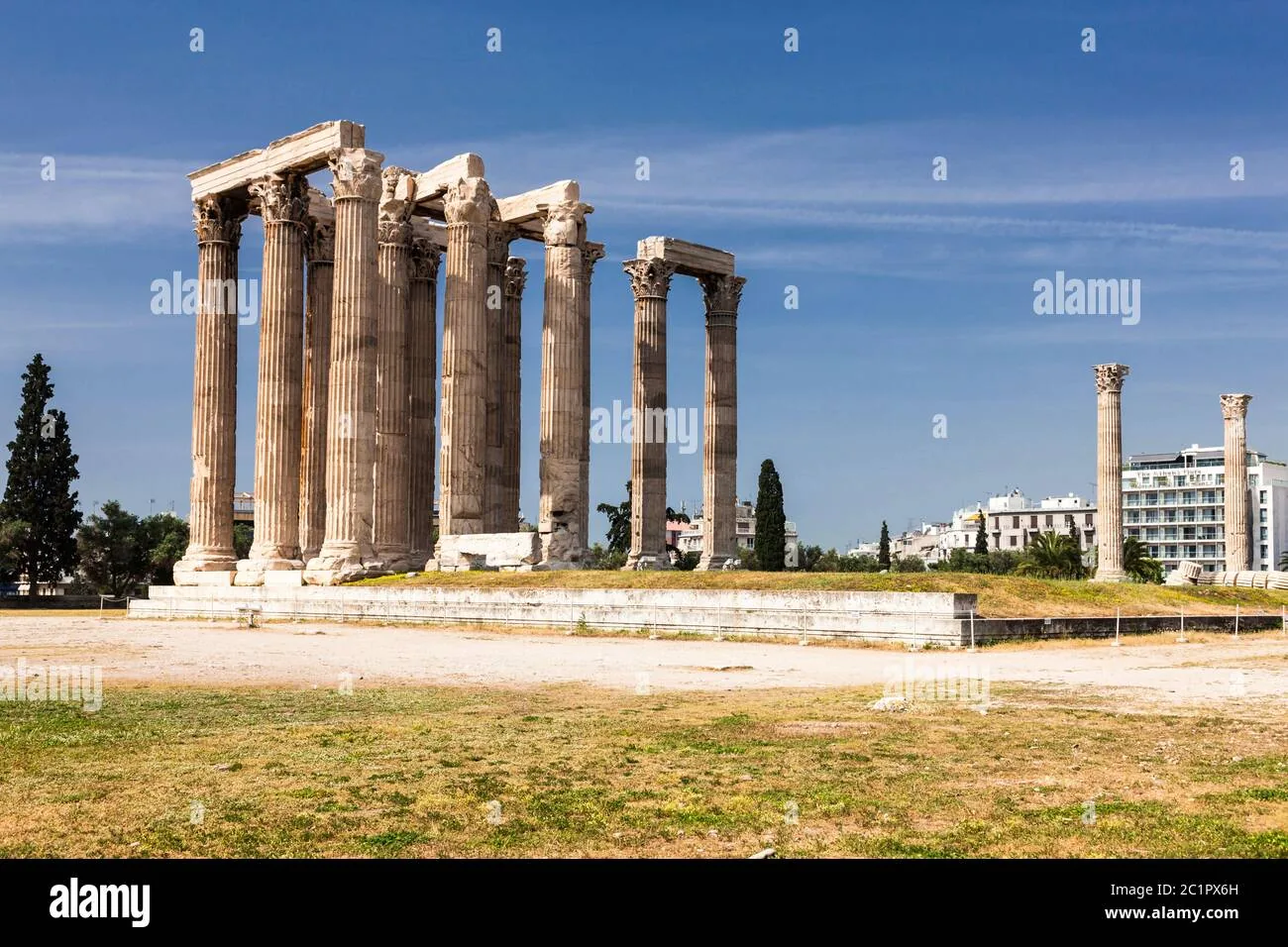 Temple of Olympian Zeus & Hadrian's Arch photo 2