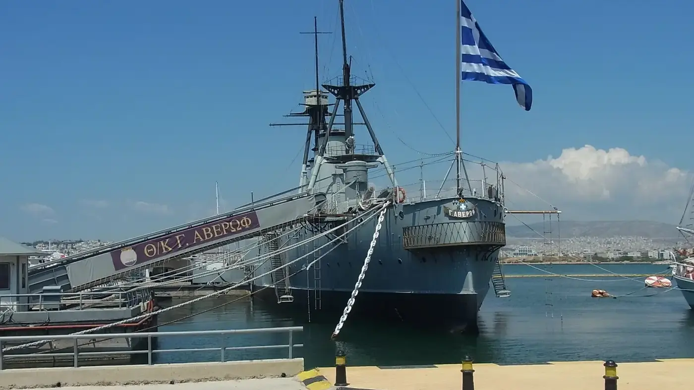Το ιστορικό θωρηκτό Αβέρωφ από κοντά