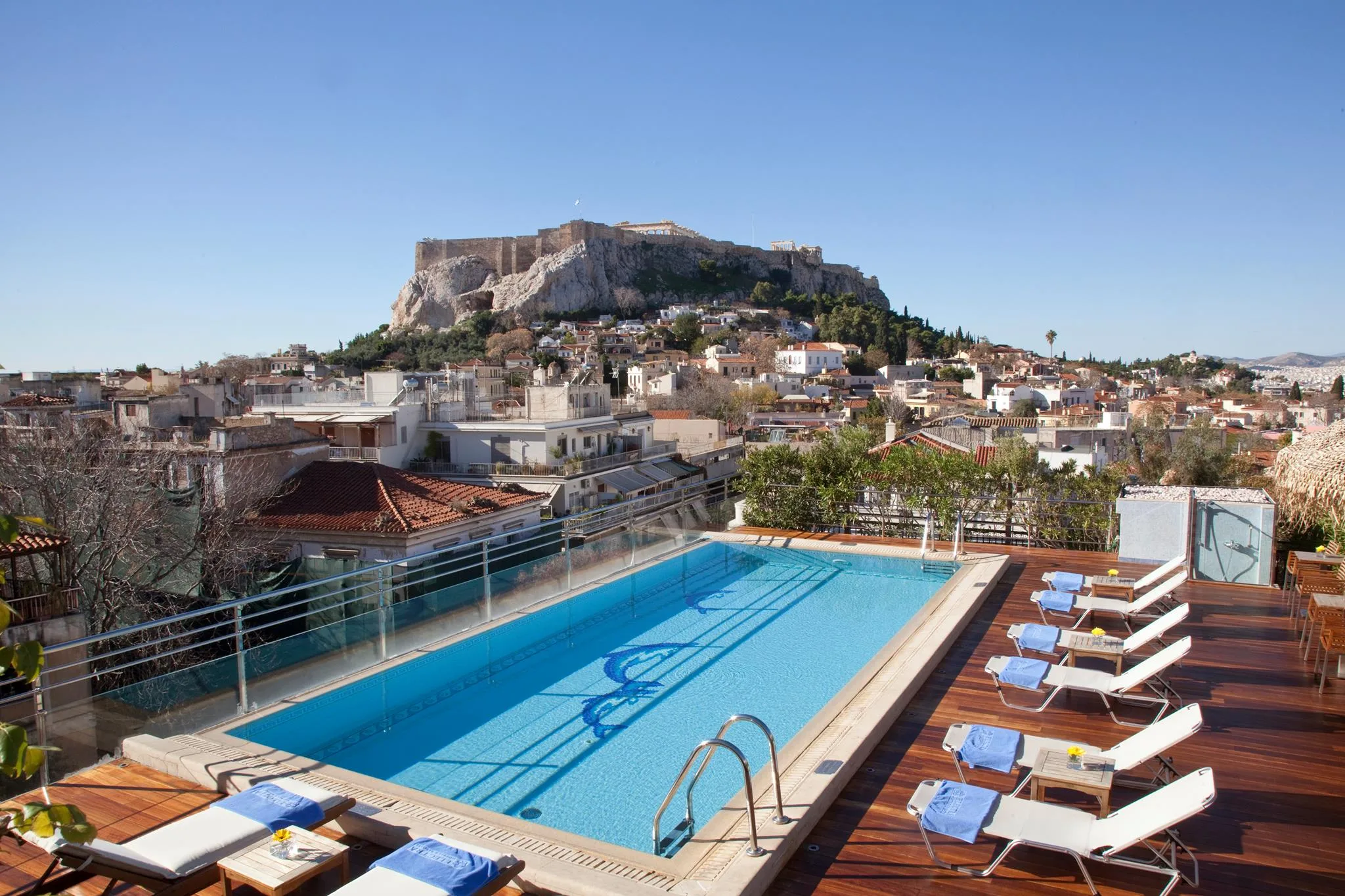 Restaurante Metropolis Roof Garden com panorama da Acrópole em Atenas